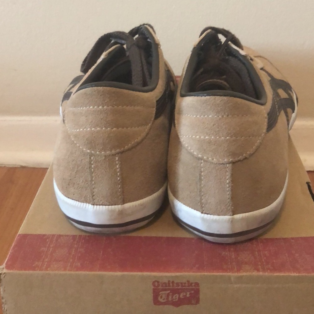 Men’s size 10 ASICS